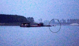 Thế giới ngầm tội phạm đường sông: Bảo kê 'hà bá' cướp cơm dân lành